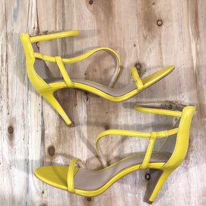 Vince Camuto Yellow Leather Strappy Heel Sandal Stilleto Size 7.5